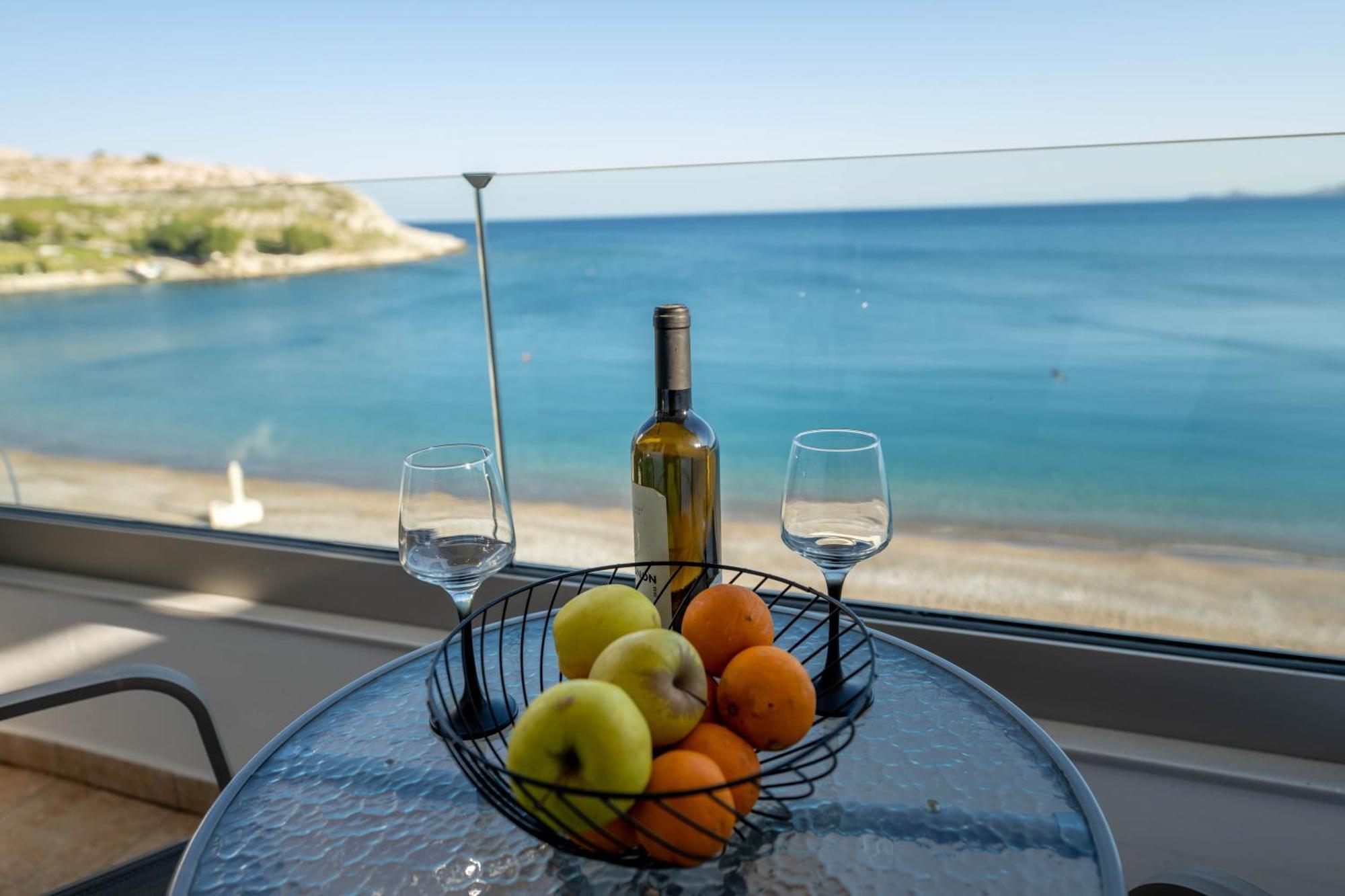 Elegant View Charaki